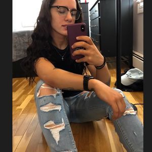 Meet your Posher, Dana